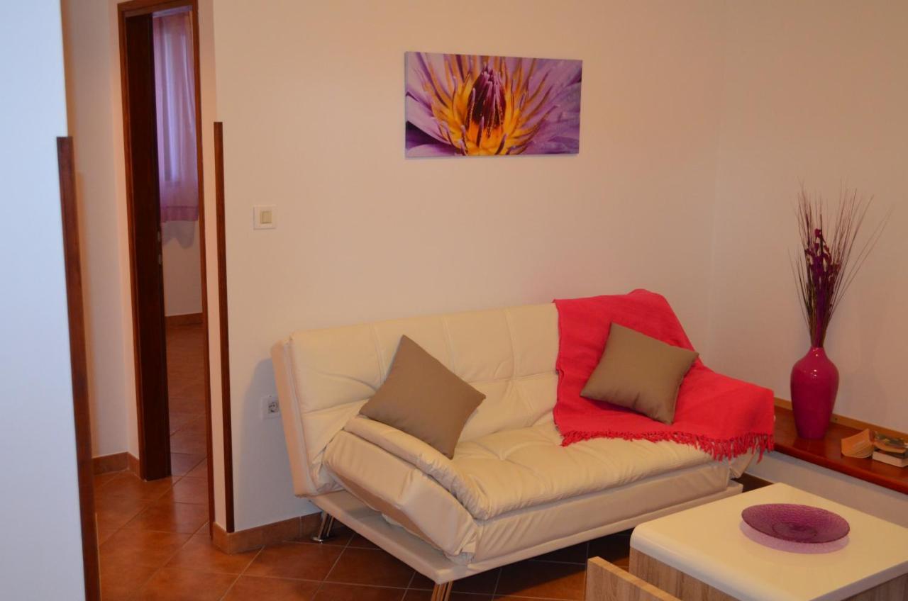 Apartments Medusa Ровин Екстериор снимка